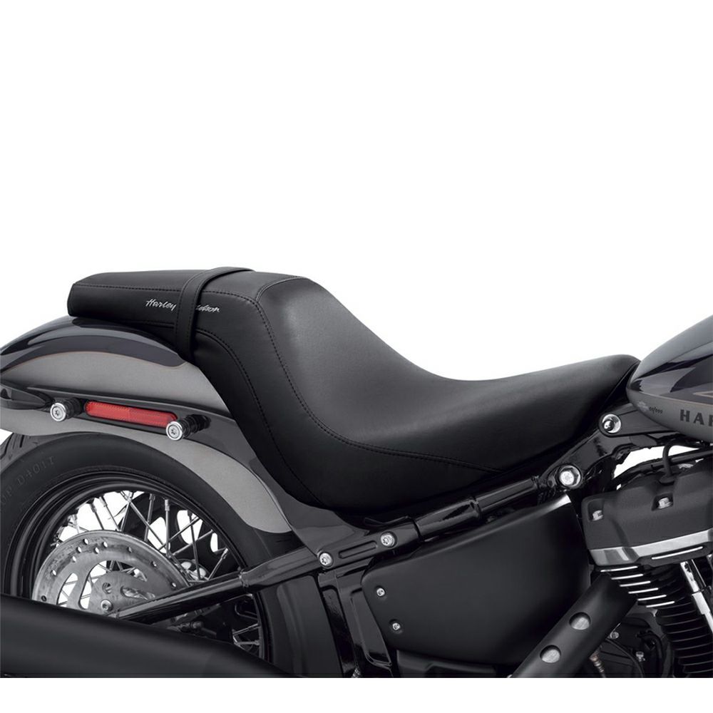 Harley-Davidson ブレイクアウト Eサンダウナーソロシート 甘辛