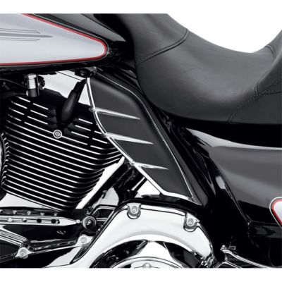 【61400028】ハーレー純正　ミッドフレーム・エアデフレクタートリム<br>Mid-Frame Air Deflector Trim