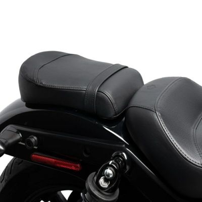 【52400288】ハーレー純正 サンダウナー パッセンジャーピリオンシート/ナイトスターSundowner Passenger Pillion